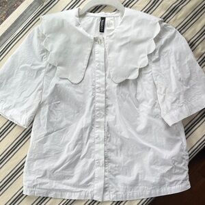 H&M White Cropped Blouse with Scalloped Collar